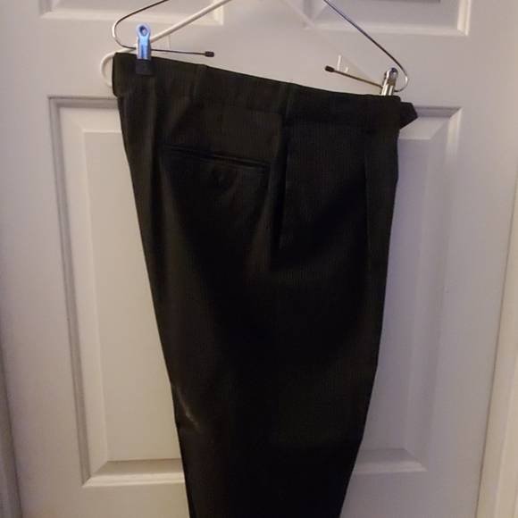 Oscar De La Rente Mens pin striped suit - Picture 6 of 8